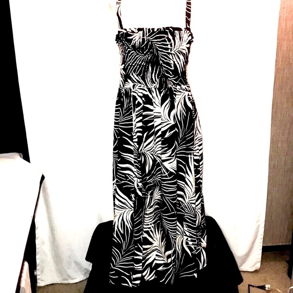 ❤️ Women’s TORRID NWT Zebra Dress Mid Wash Challis Smocked Bodice Dress Sz 0 - Picture 3 of 11